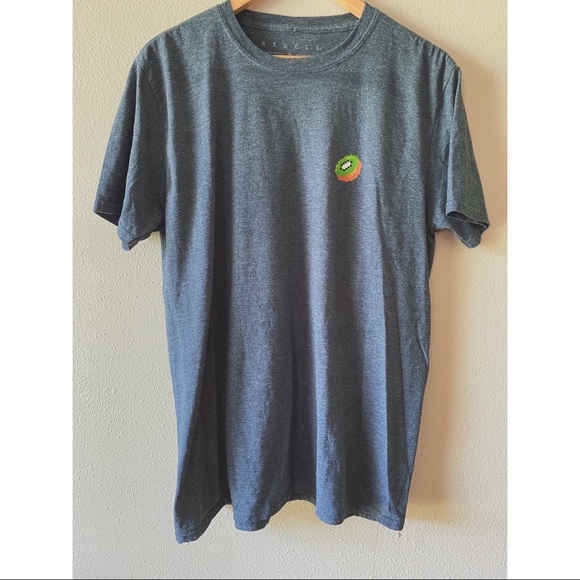 🥝 Pixel - Minimalistic Mens Tee 🥝 - Picture 4 of 6